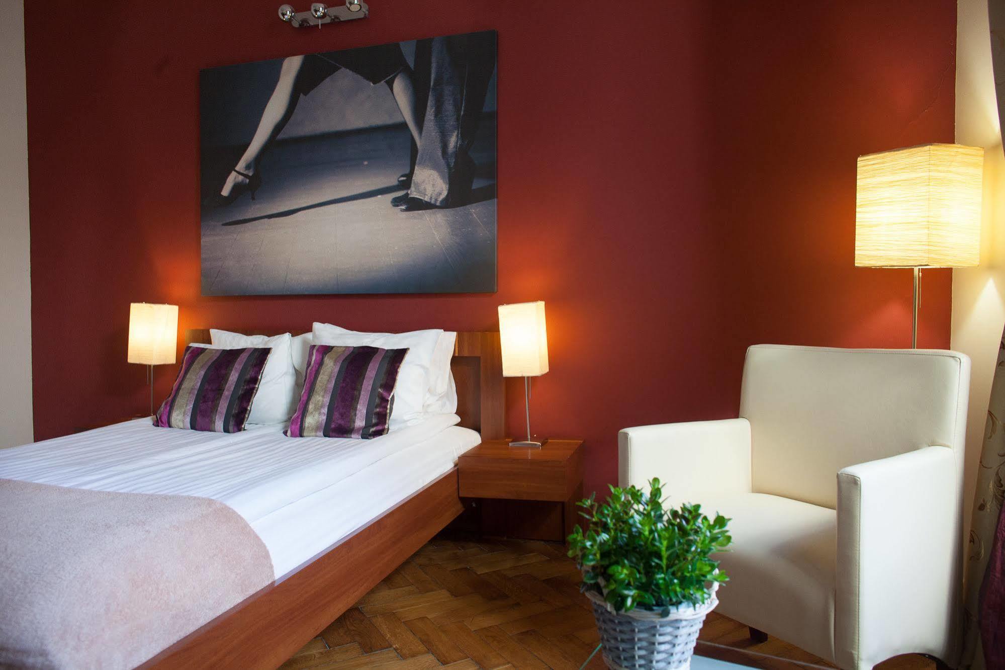 Bed & Breakfast Tango House 3*
