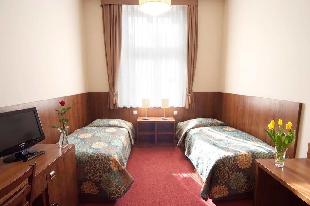 Hotel Downtown 3*