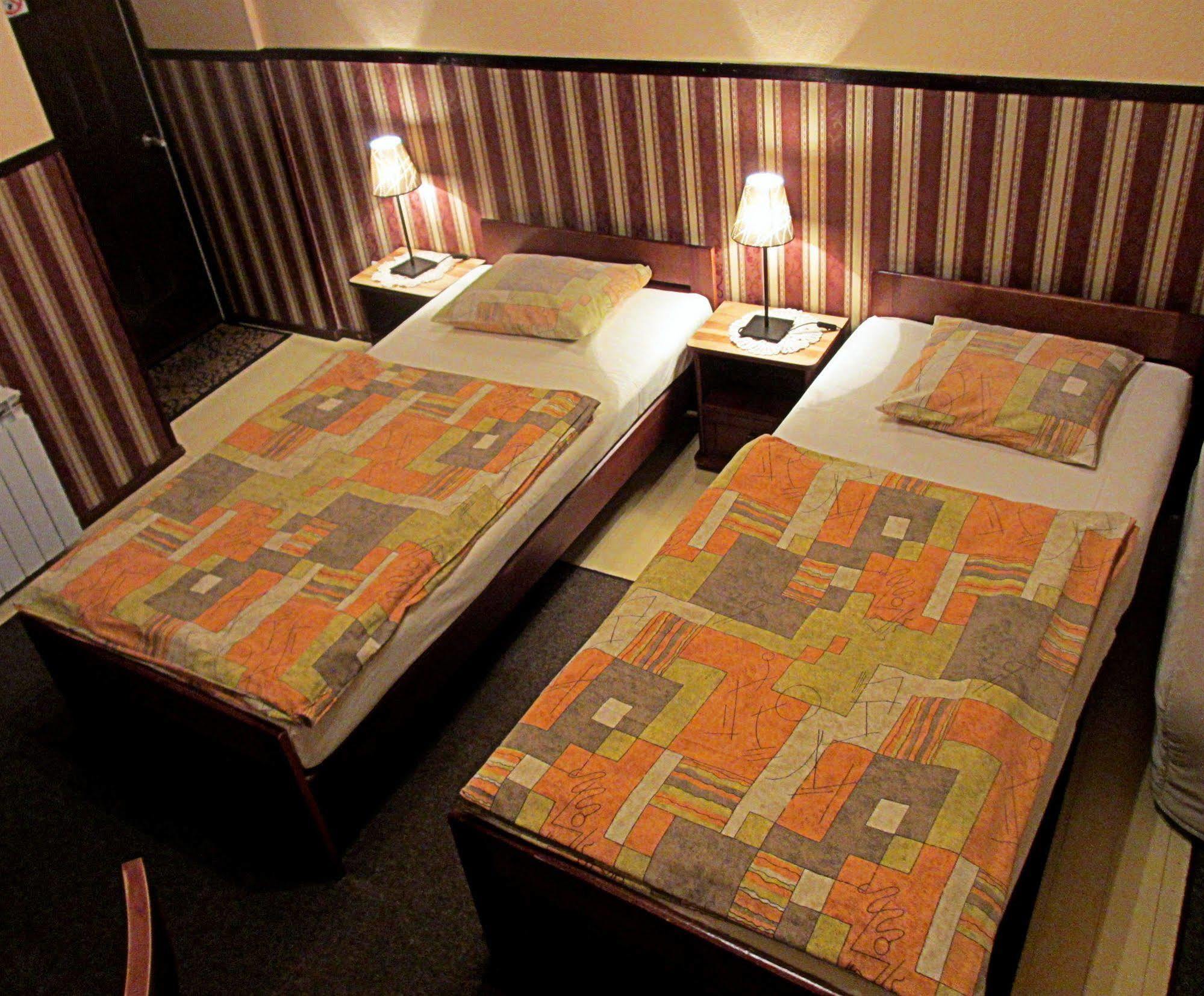 Globtroter Hostel *
