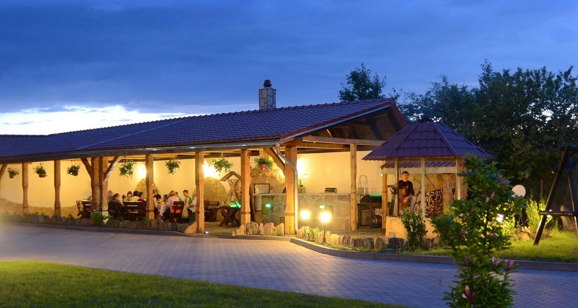 Tyniecki Hotel
