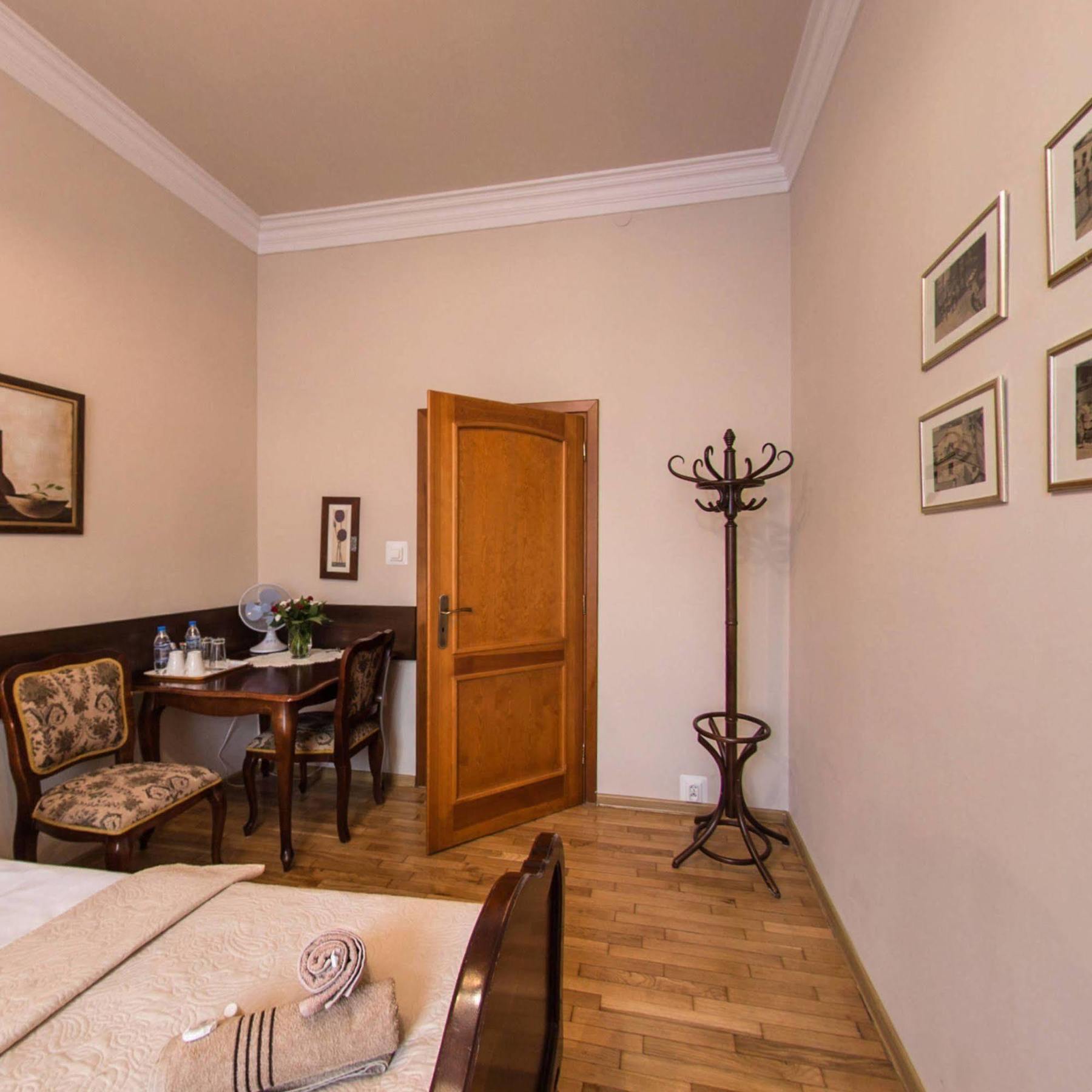 Kajzer Aparthotel