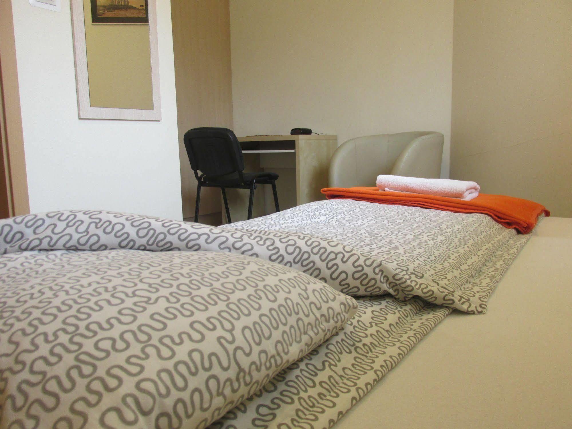Euro-room & Apartment