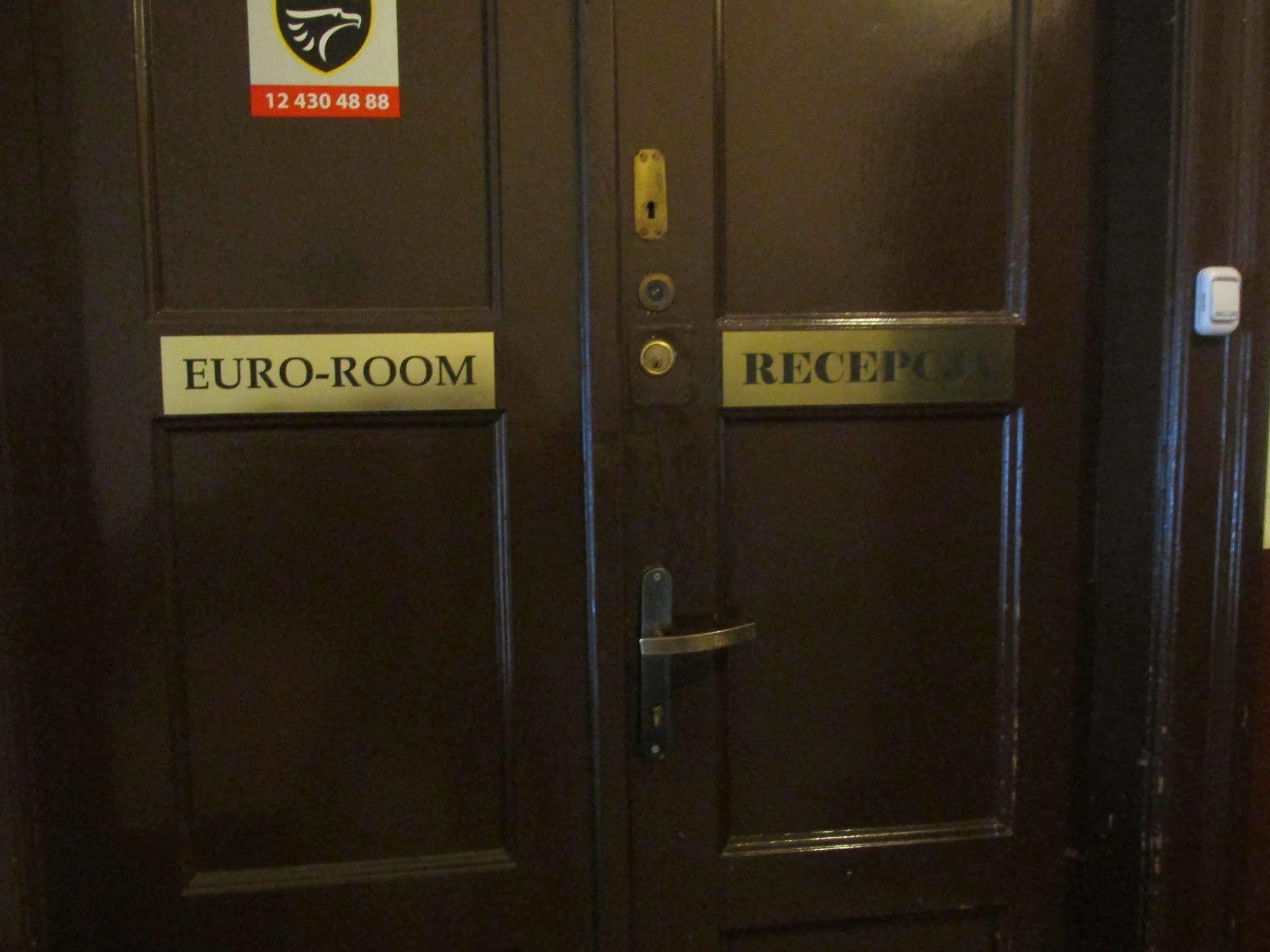 Apartment Euro-room & *