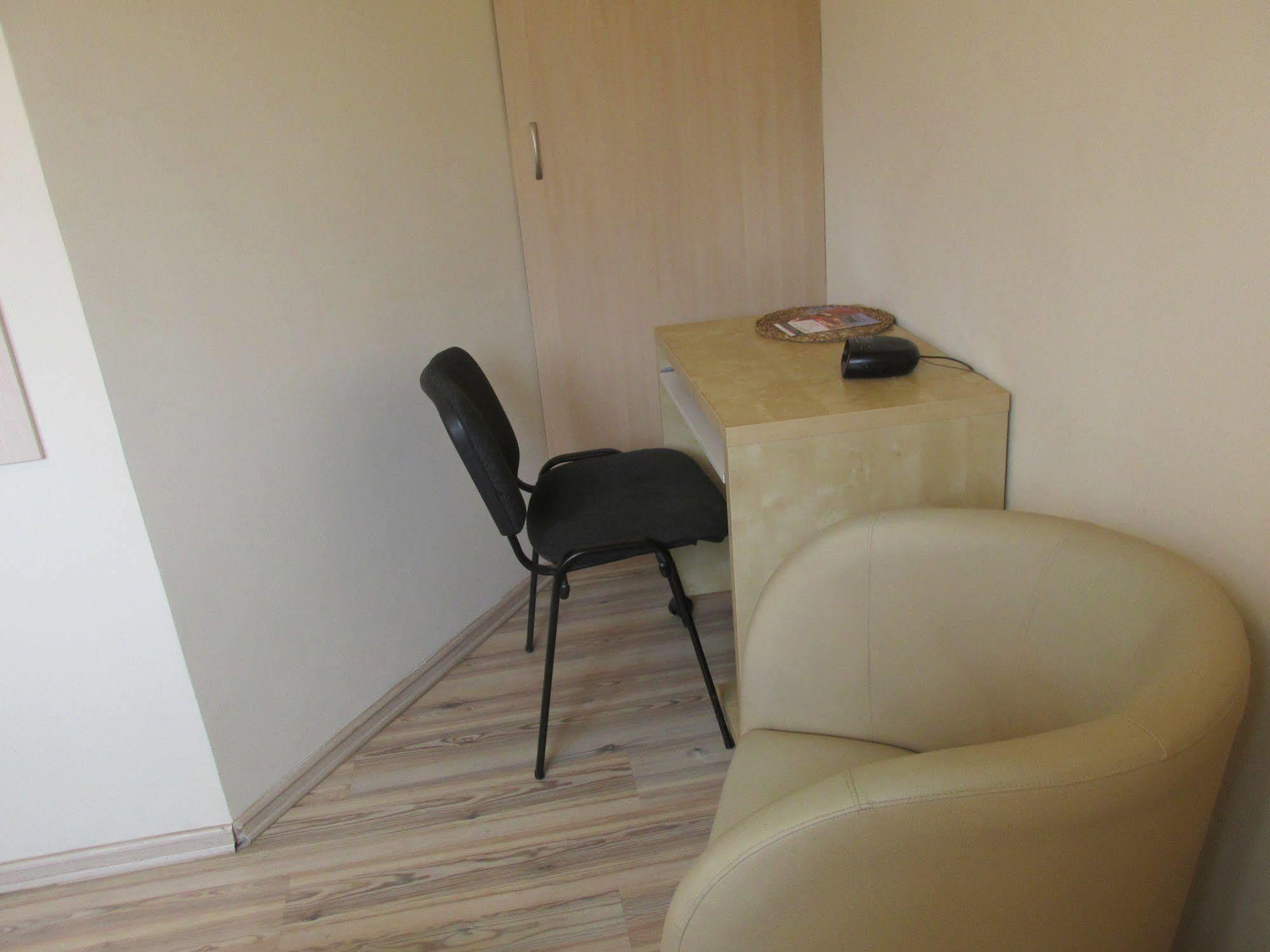 Euro-room & Apartment *