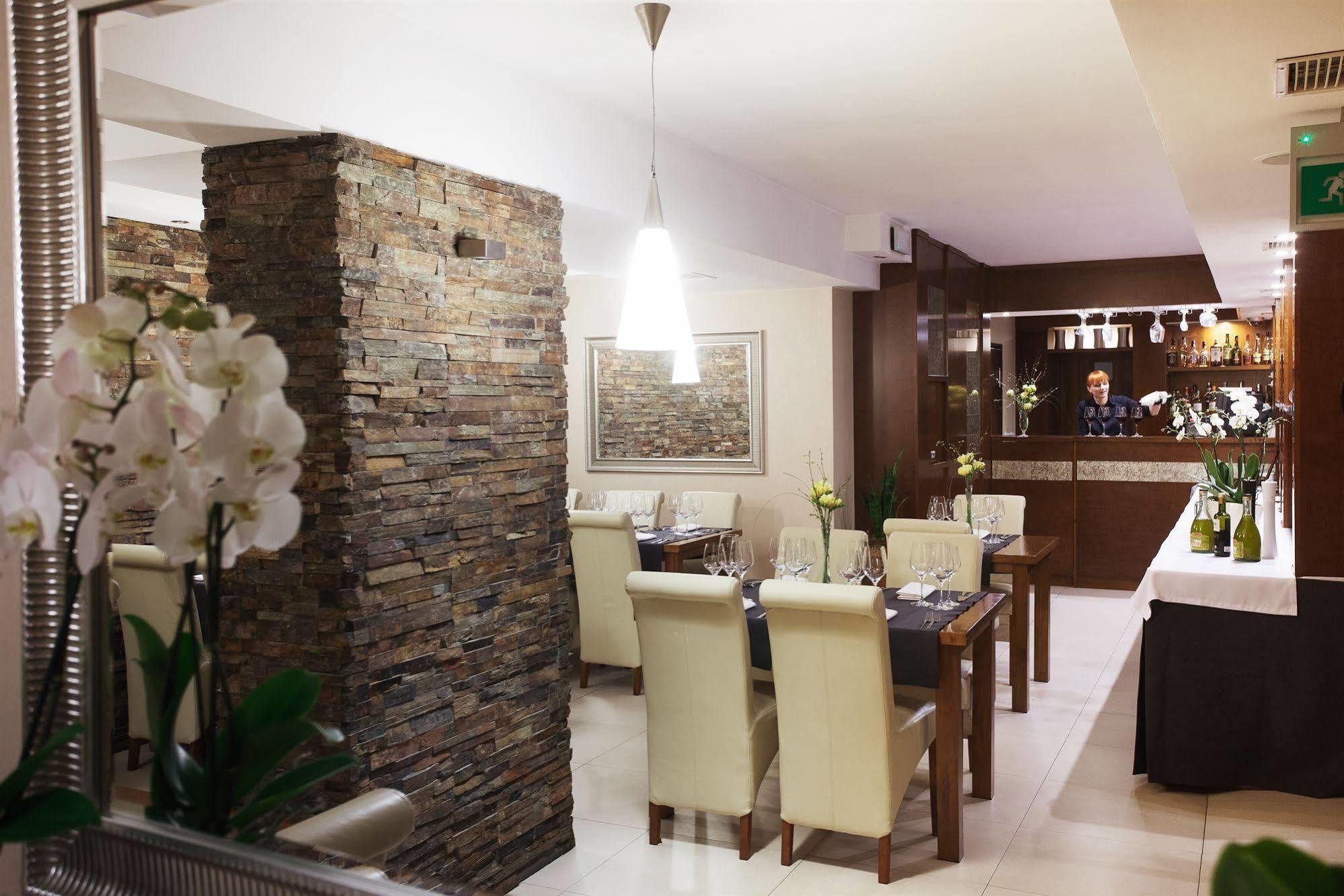 Benefis Boutique 3*