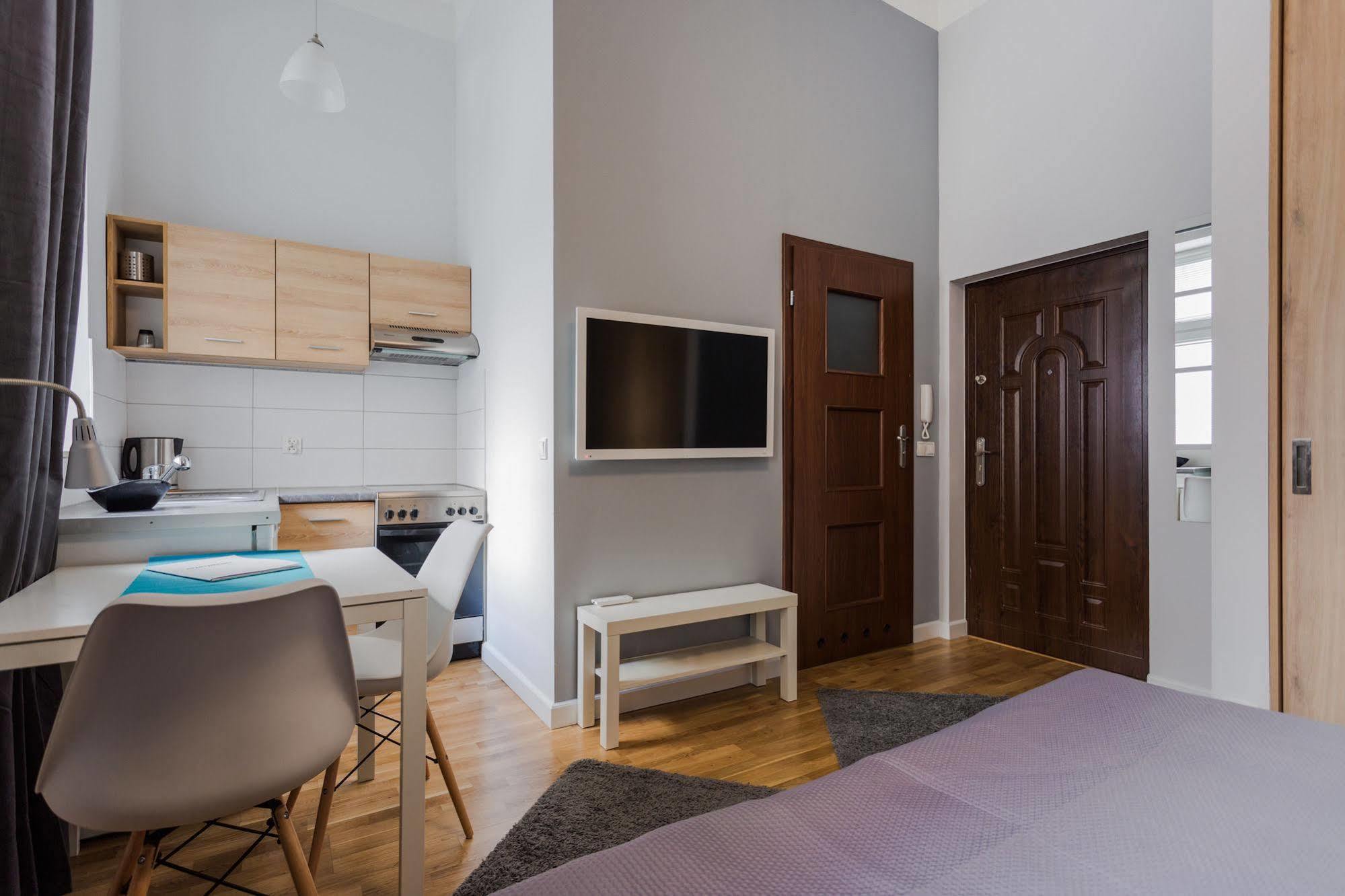 Apartwawel Wroblewskiego Apartment