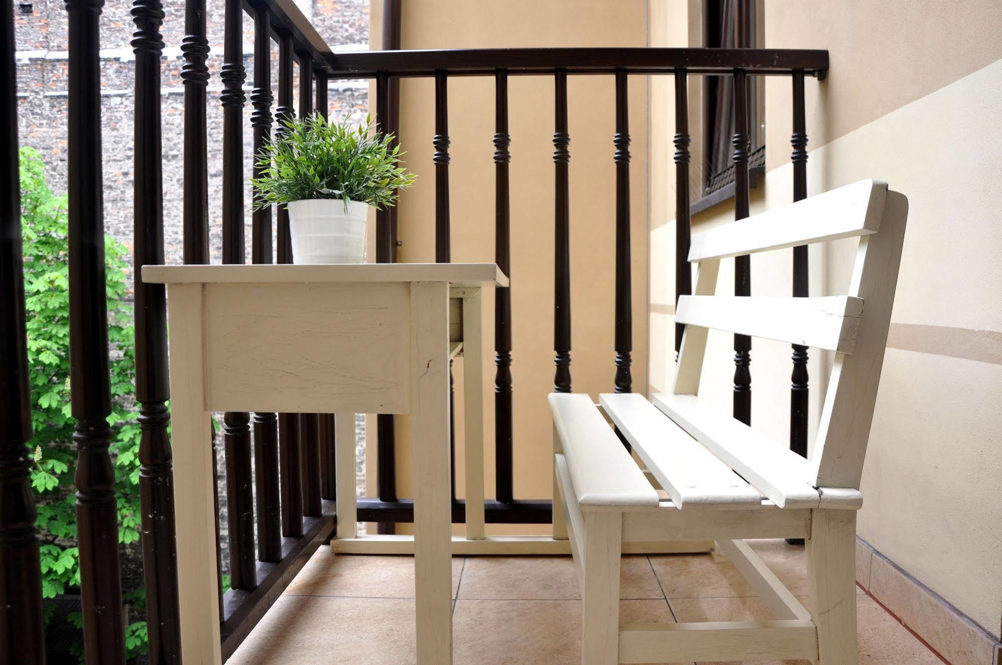 Happyguests Apartment *