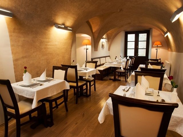 Santi Krakow
