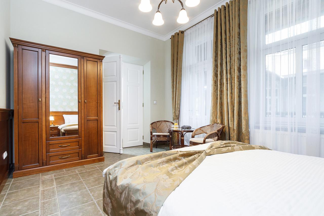 Elegant 2* Krakow
