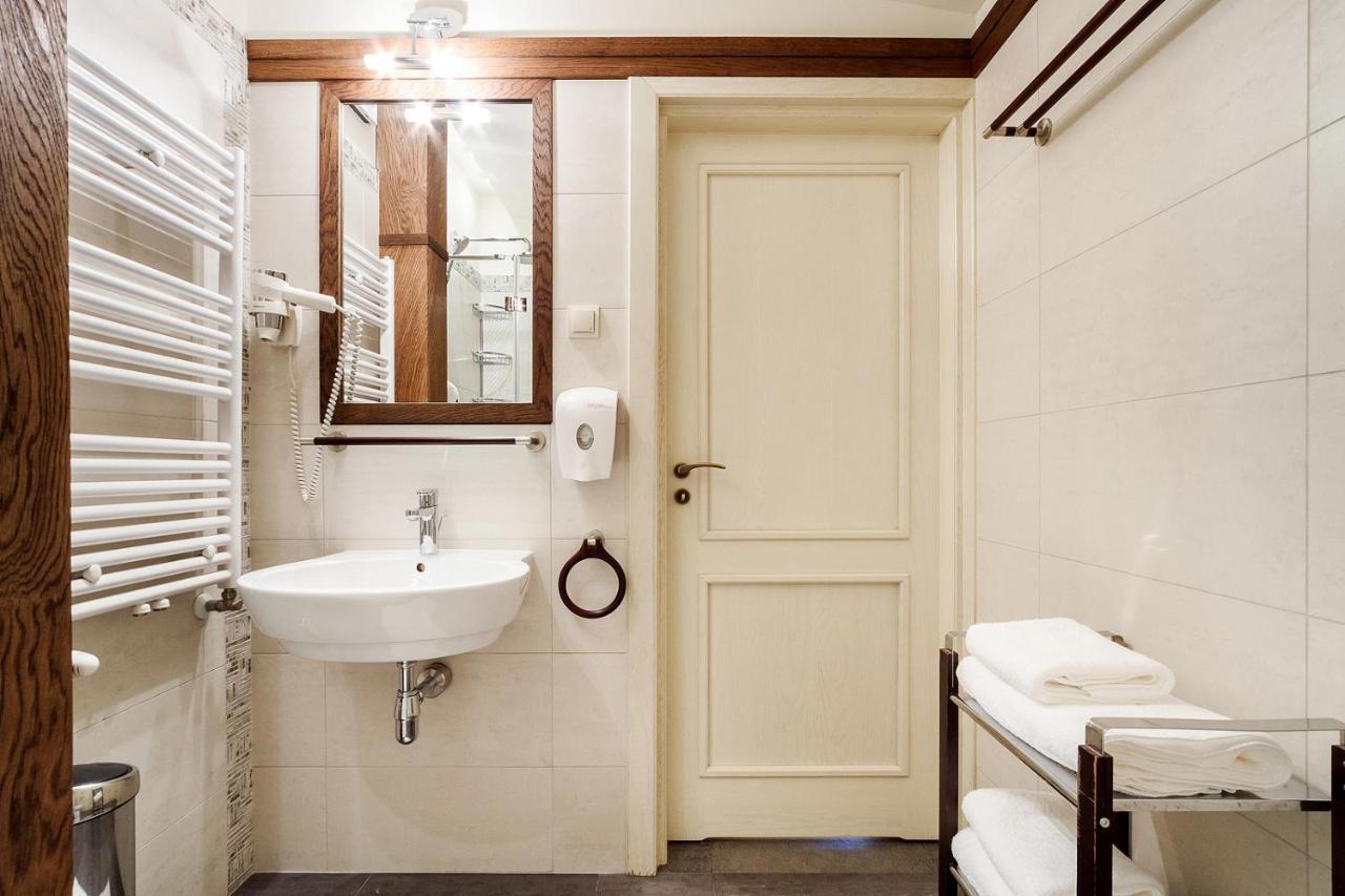Aparthotel Elegant 2*