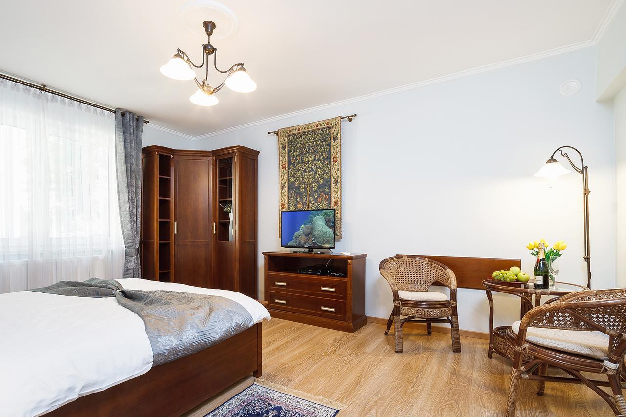 Elegant Aparthotel 2*