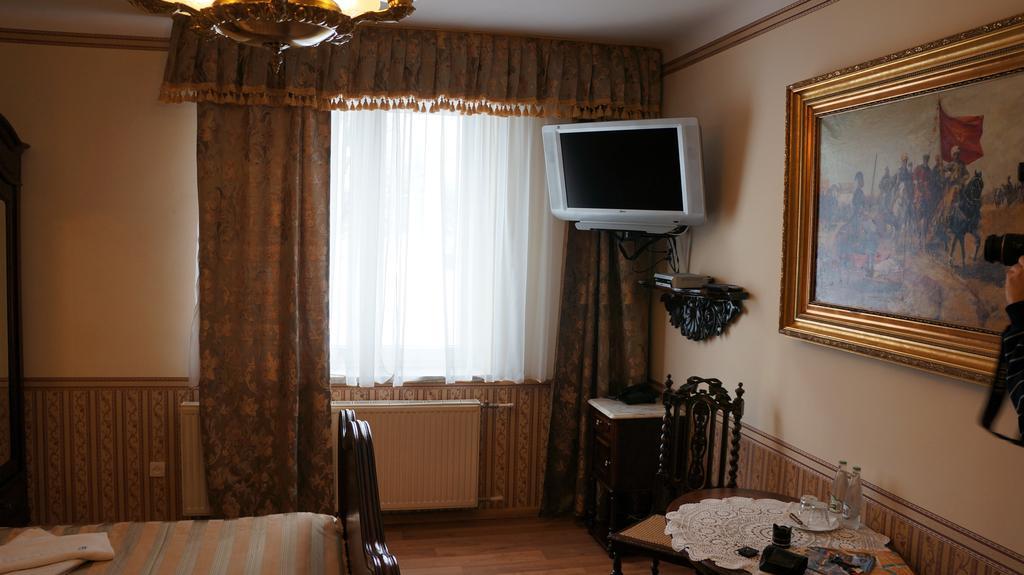 Florian Budget Hostel *