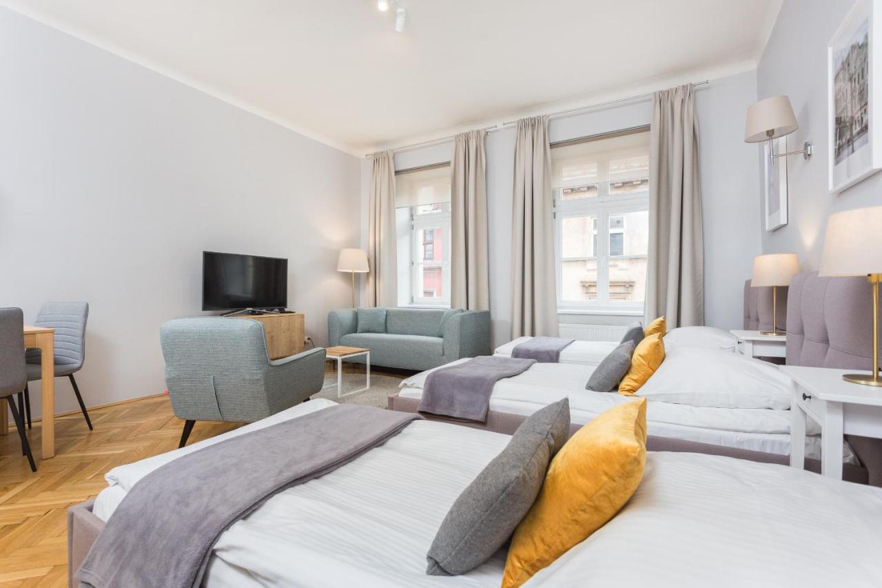 Barbican House Apartment