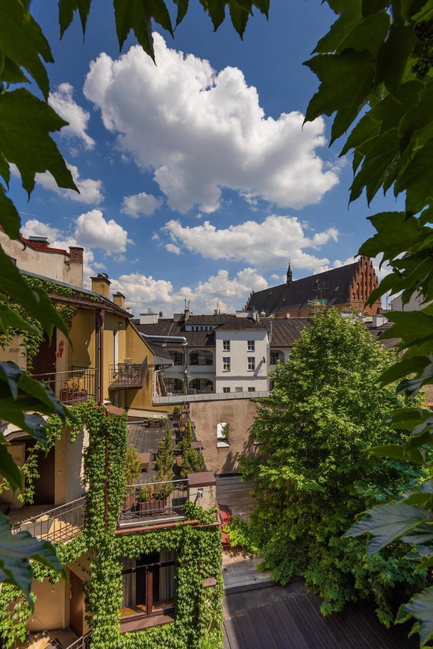 Aparthotel For Main Square 3*