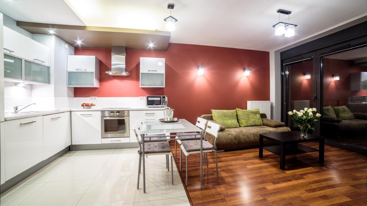 Of Pawia Apartment