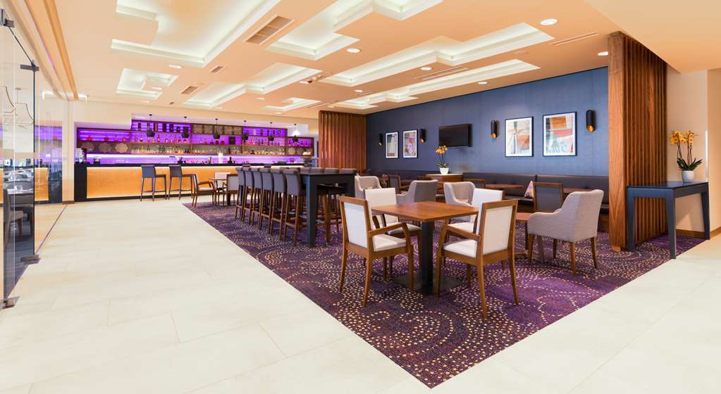 Hotel Doubletree By Hilton Hotel&convention Center
