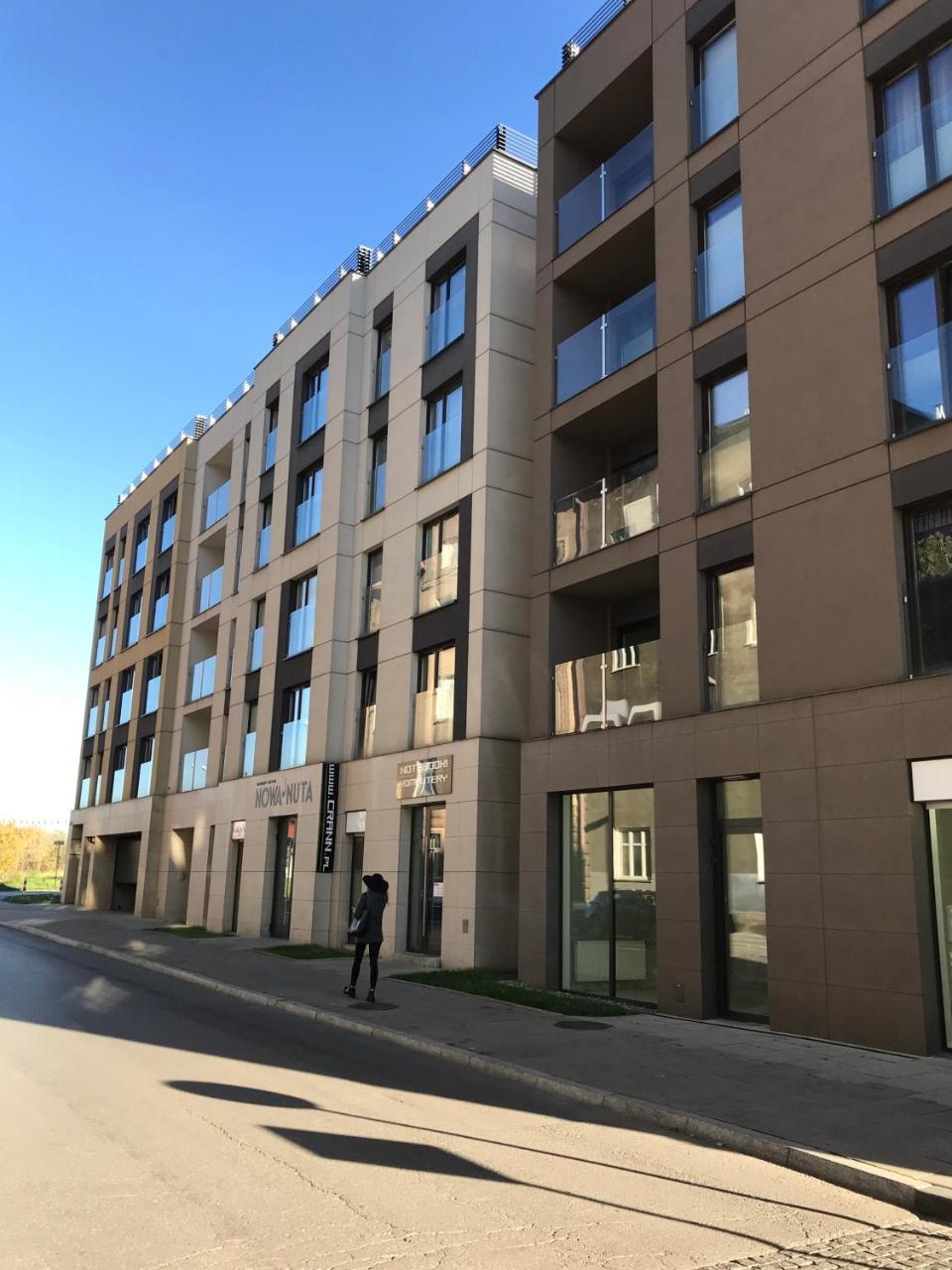 - Solna & Apartment Krakow