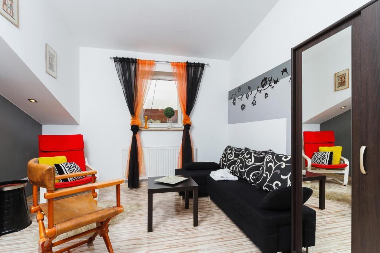 Kołłątaja By Renters