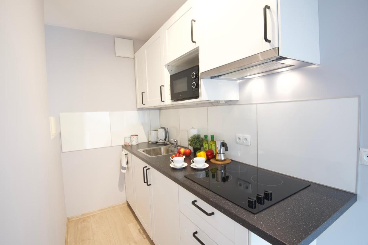 Apartment - Solna & *