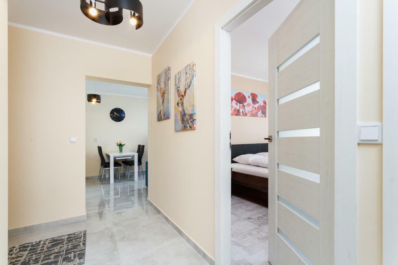 Apartamento Zablocie By Renters Cracóvia