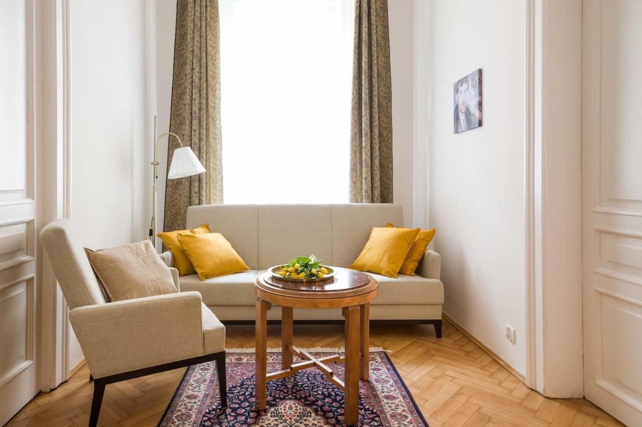 Belle Epoque Ii, Luxury 50m To Main Square Apartamento