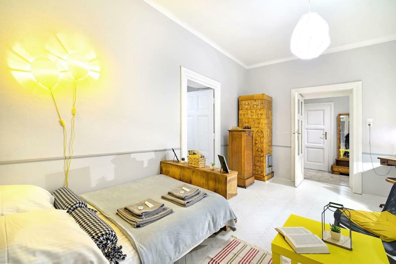 Appartement Luxury Retro Apartment, Center, Wifi