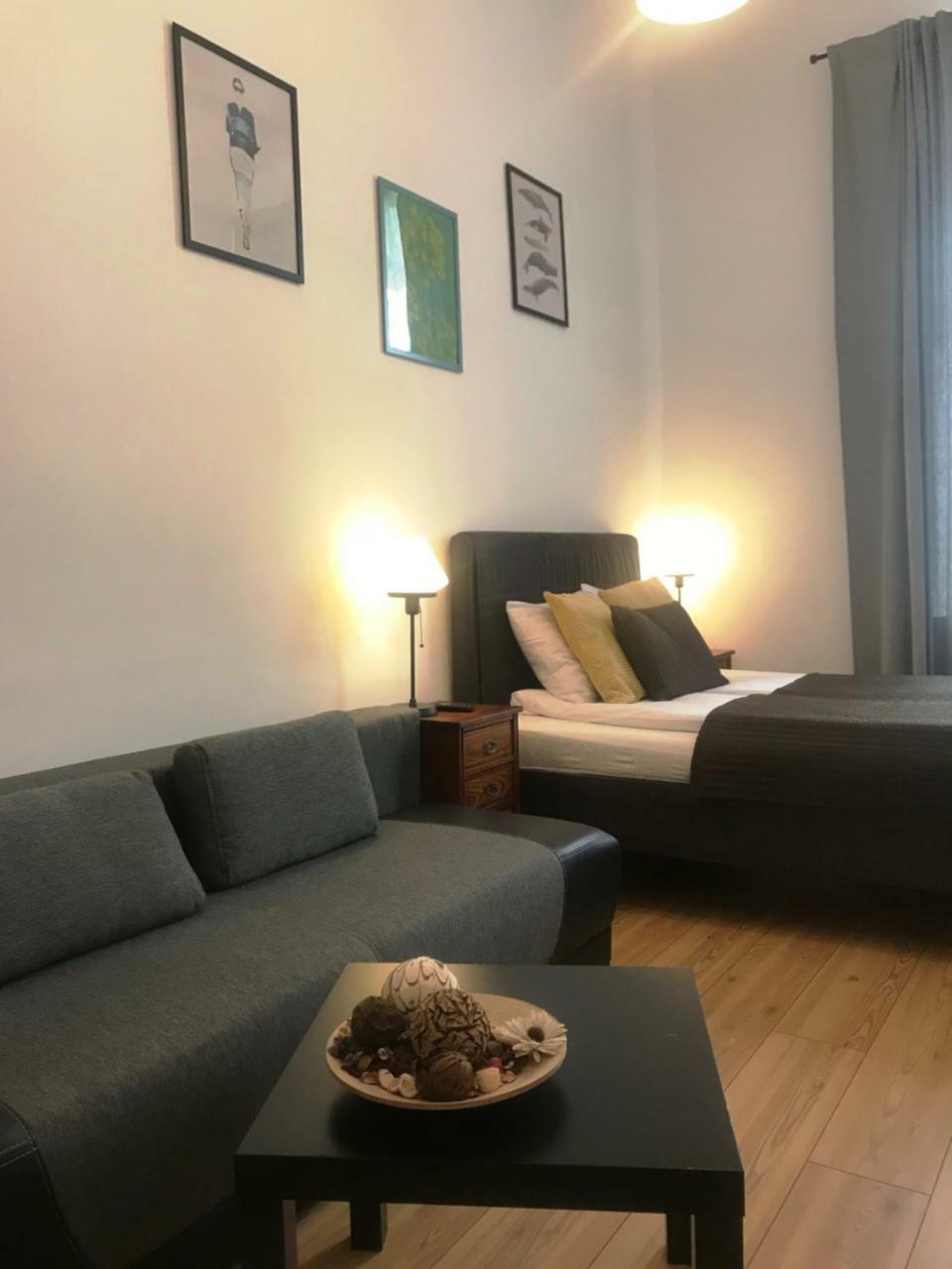 Amber Guest Aparthotel 2*