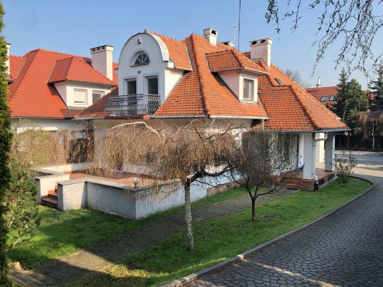 Pokoje Krolowej Jadwigi Hostel Krakow