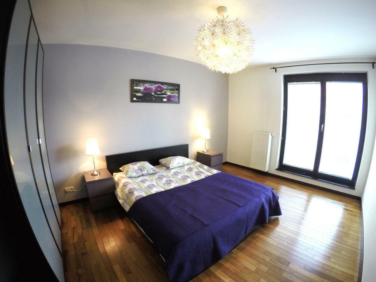 Meridian Apartment *