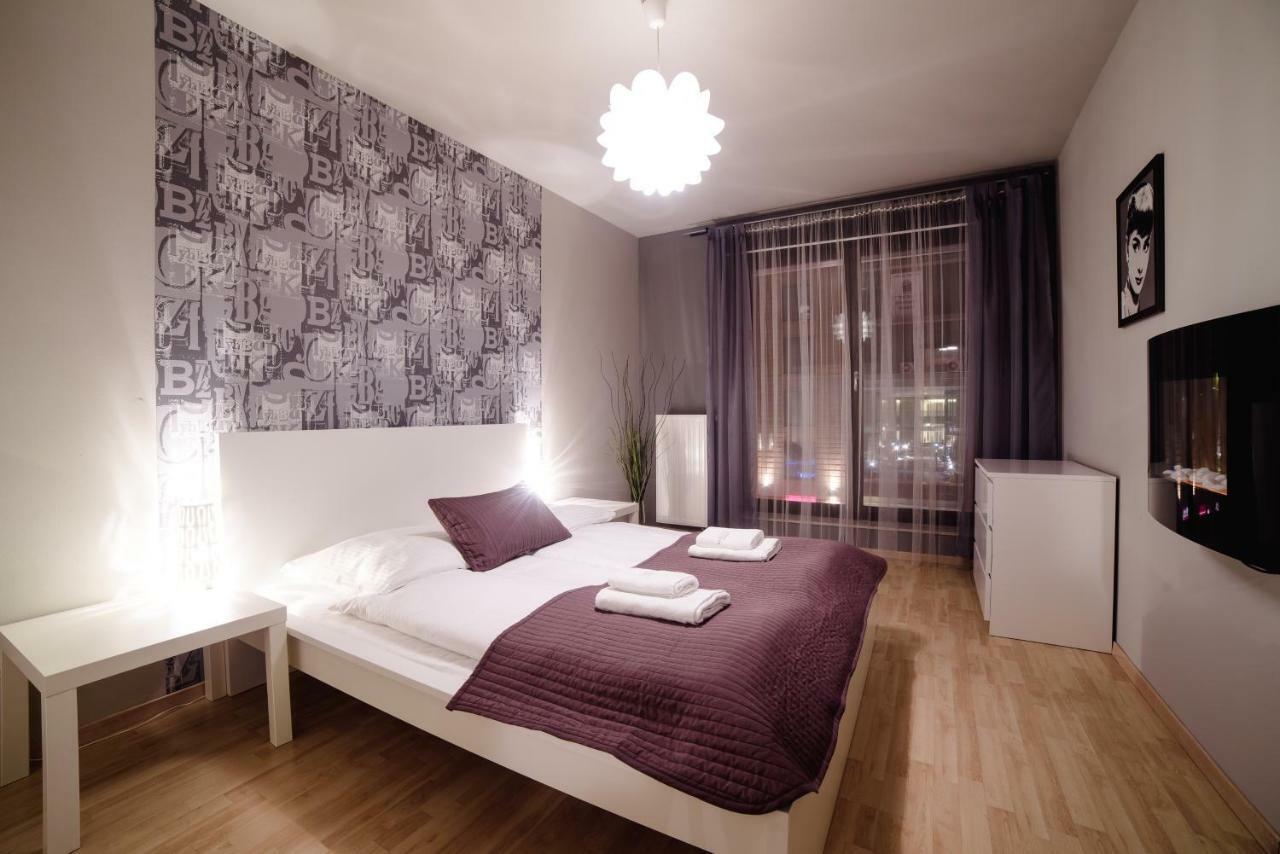 Of Pawia Apartment