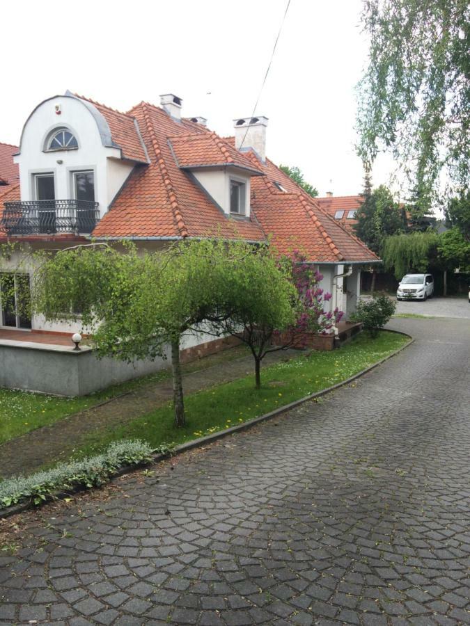 Pokoje Krolowej Jadwigi Hostel Krakow