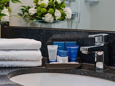 Hotel Booking Crown Piast & Spa