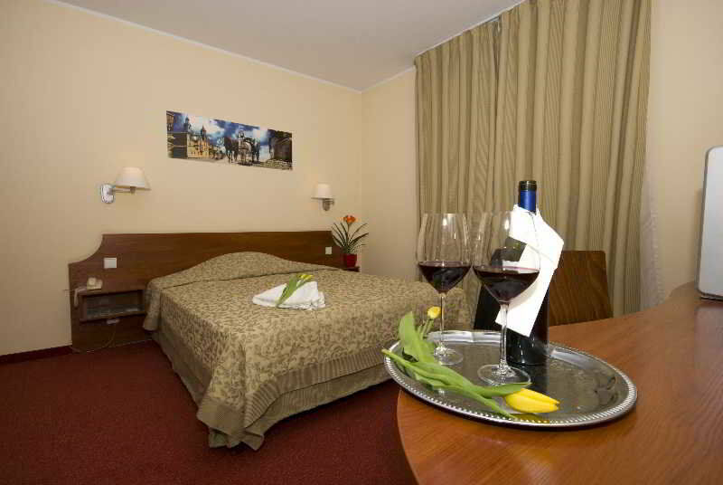 Hotel H6 Major Travel & Business, Free Parking Kraków