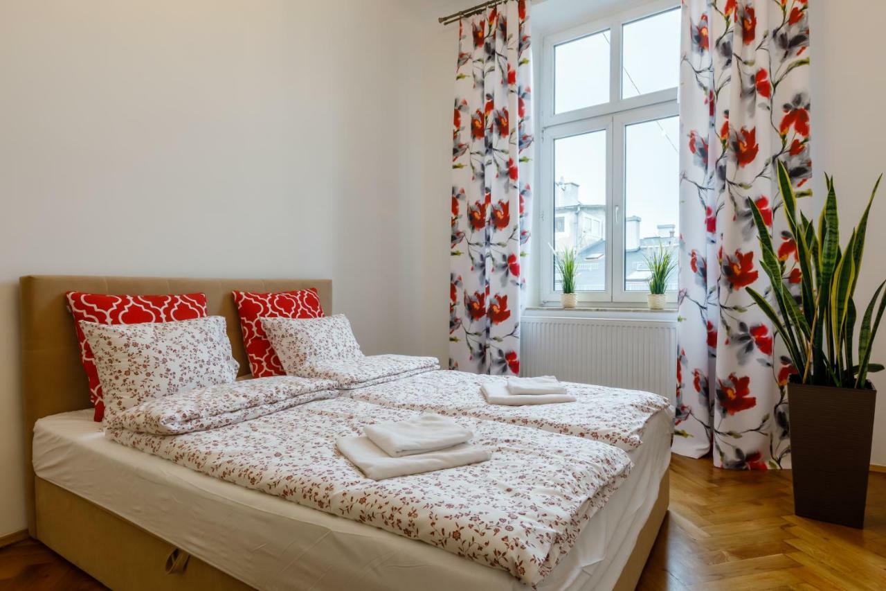 Ok Old Town Apartament *