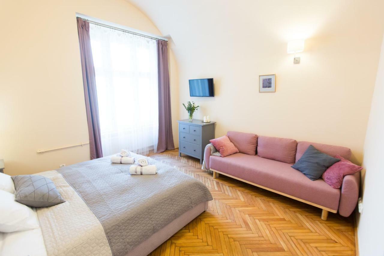 Apartment Apartments Roman *