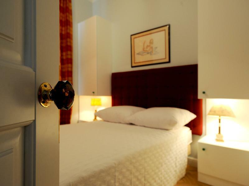 Crystal Old Town 3*