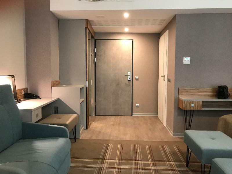 Perfect Hotel 4*
