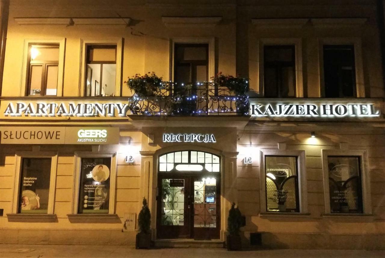 Kajzer Aparthotel 2*