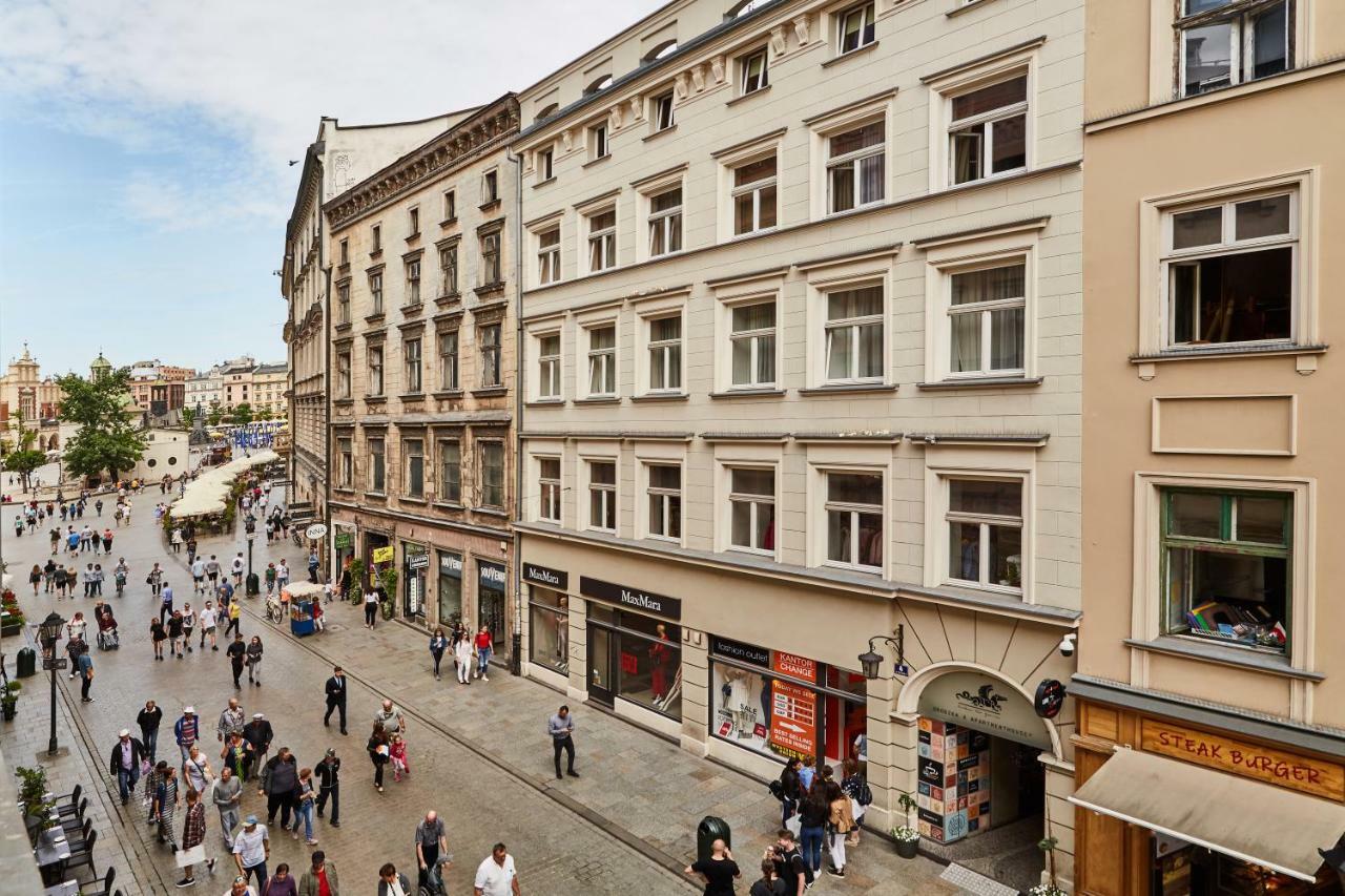 Aparthotel For Main Square 3*