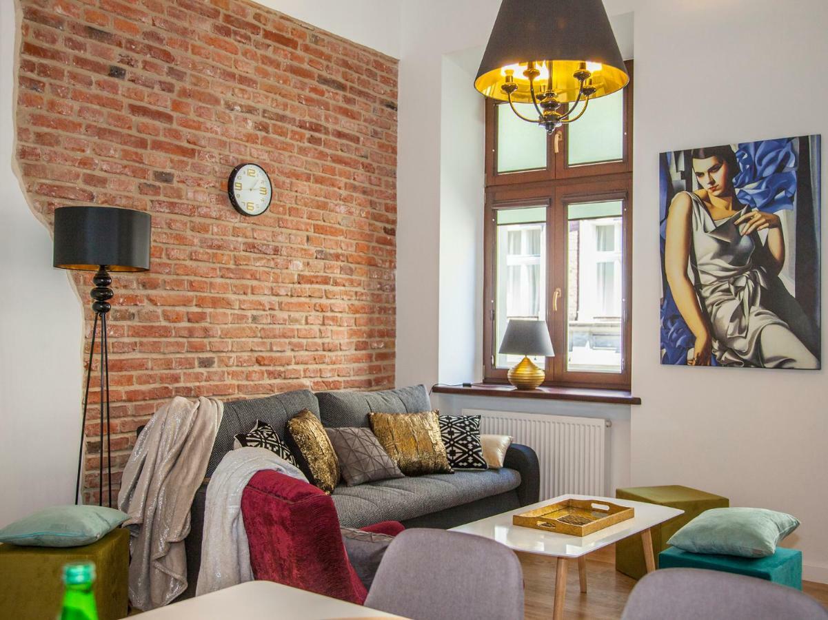 Bc7 Apartment