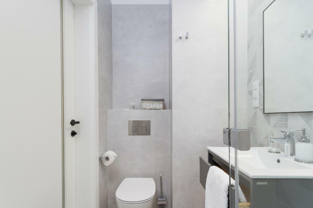 Rajska 3 By Renters Apartament