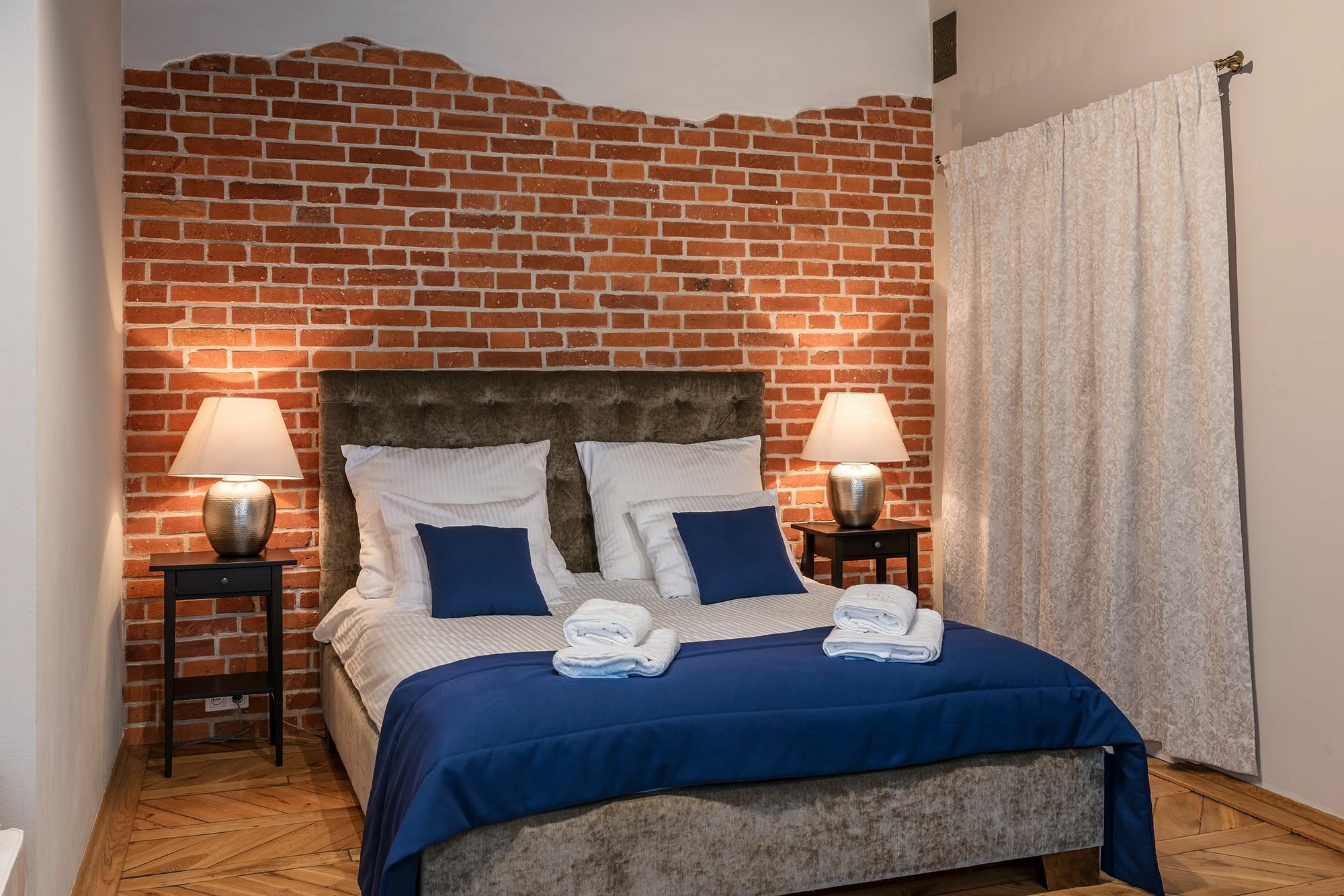 Hotel apartamentowy Mr 3 3*