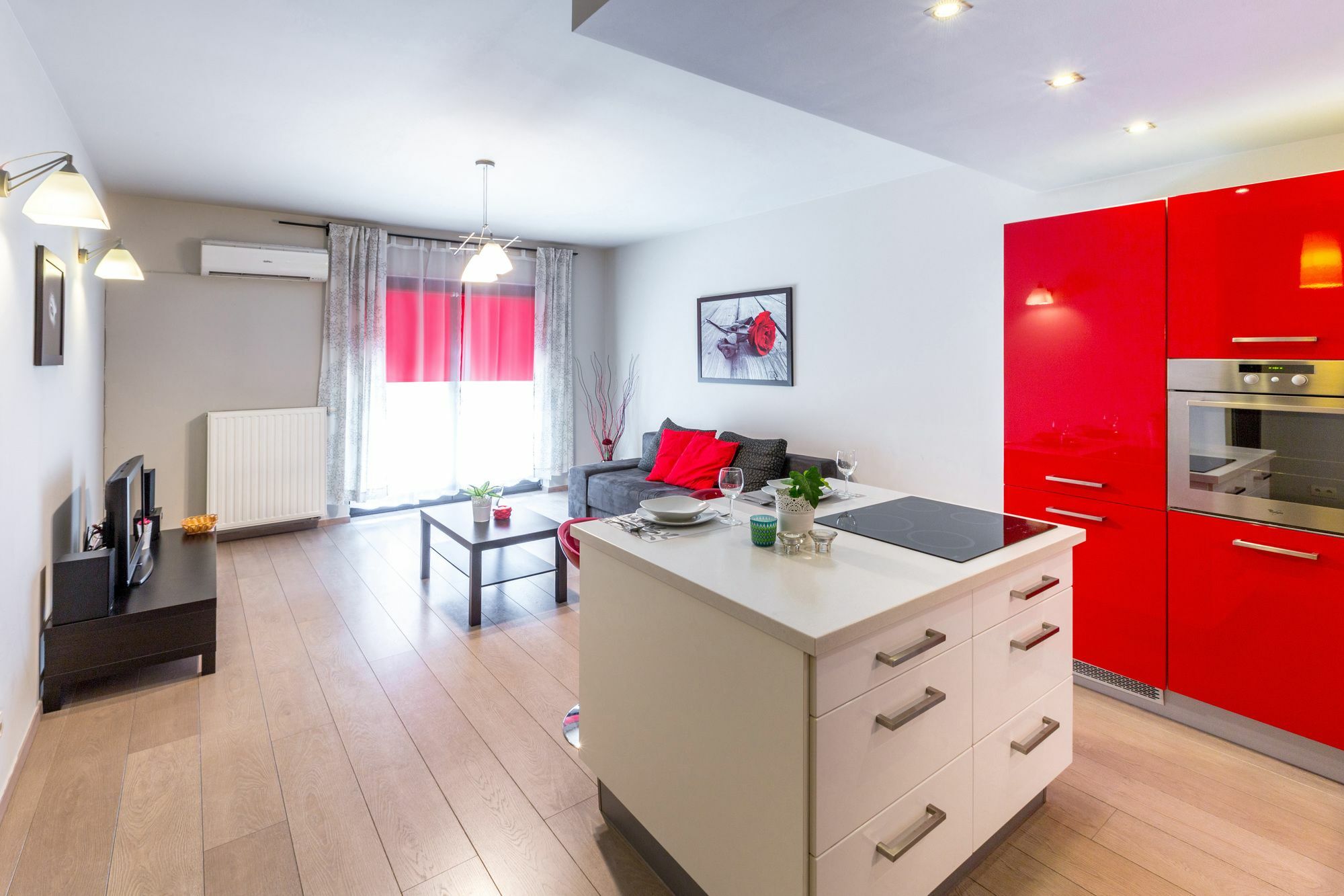 Friendhouse - Center