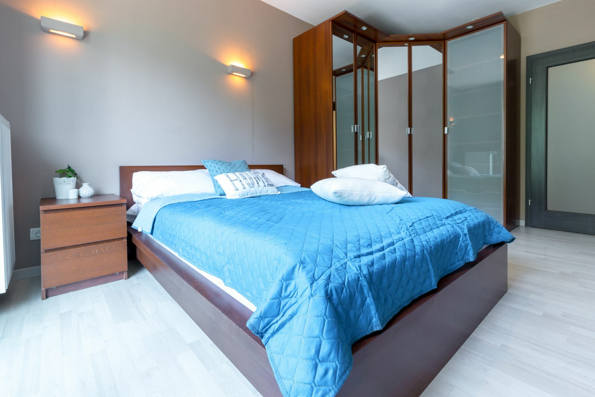 Friendhouse - Center Apartment