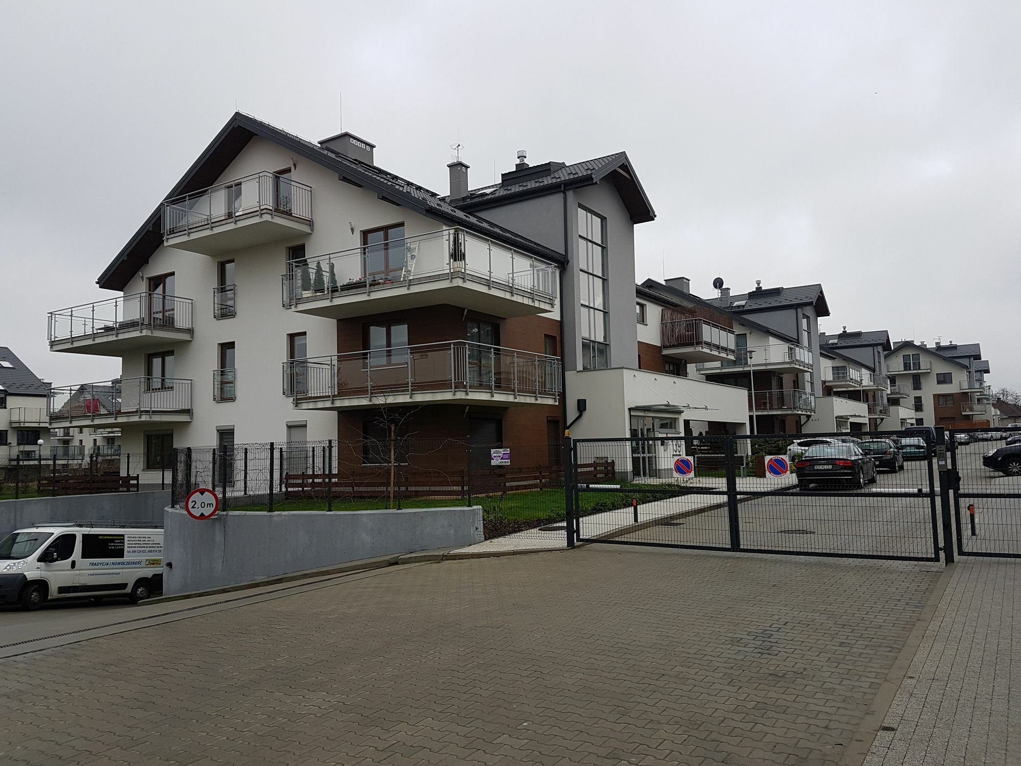Stawowa With Private Garage