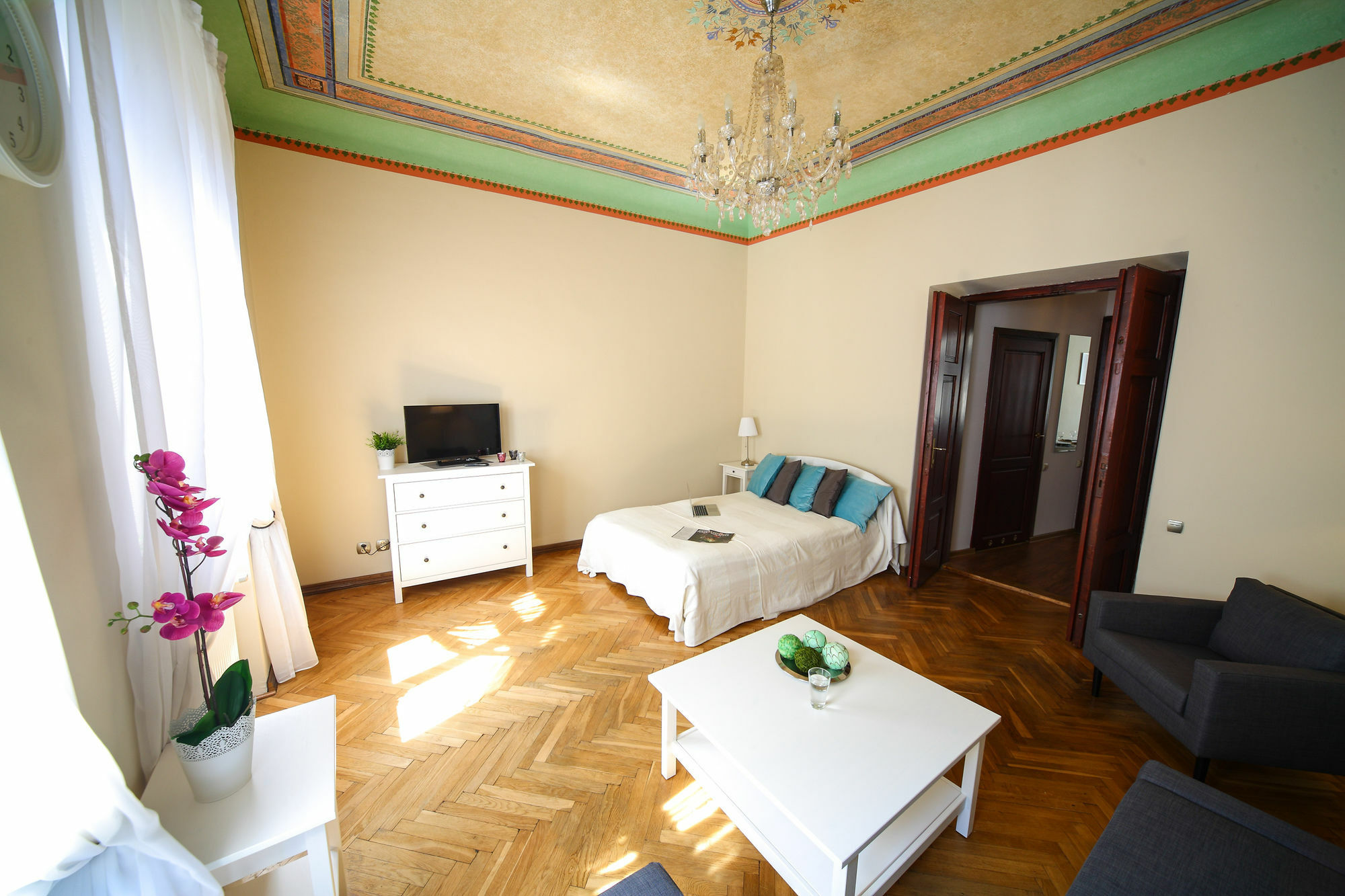 Friendhouse - Old Appartement *