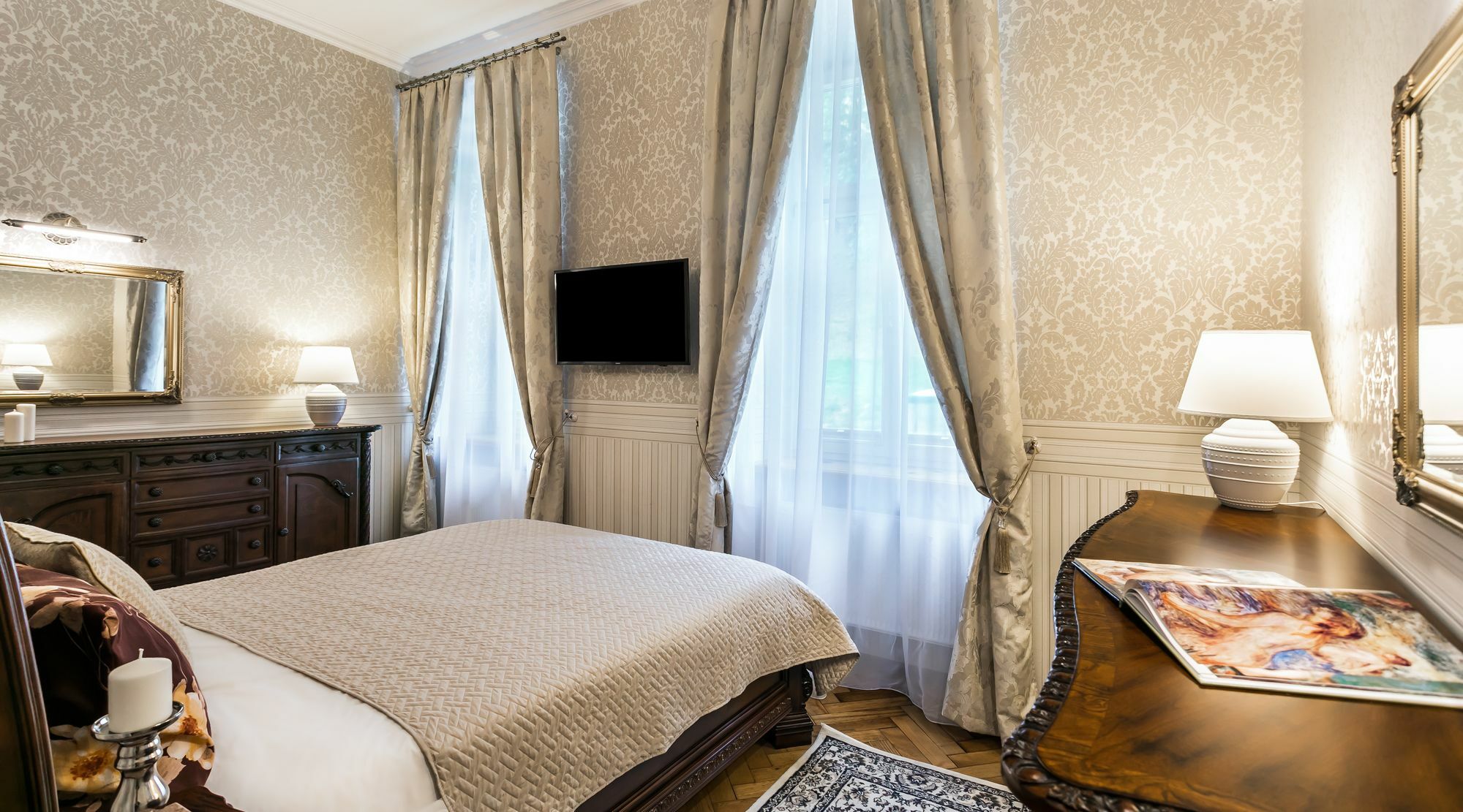 Exclusive Royal Apartment *