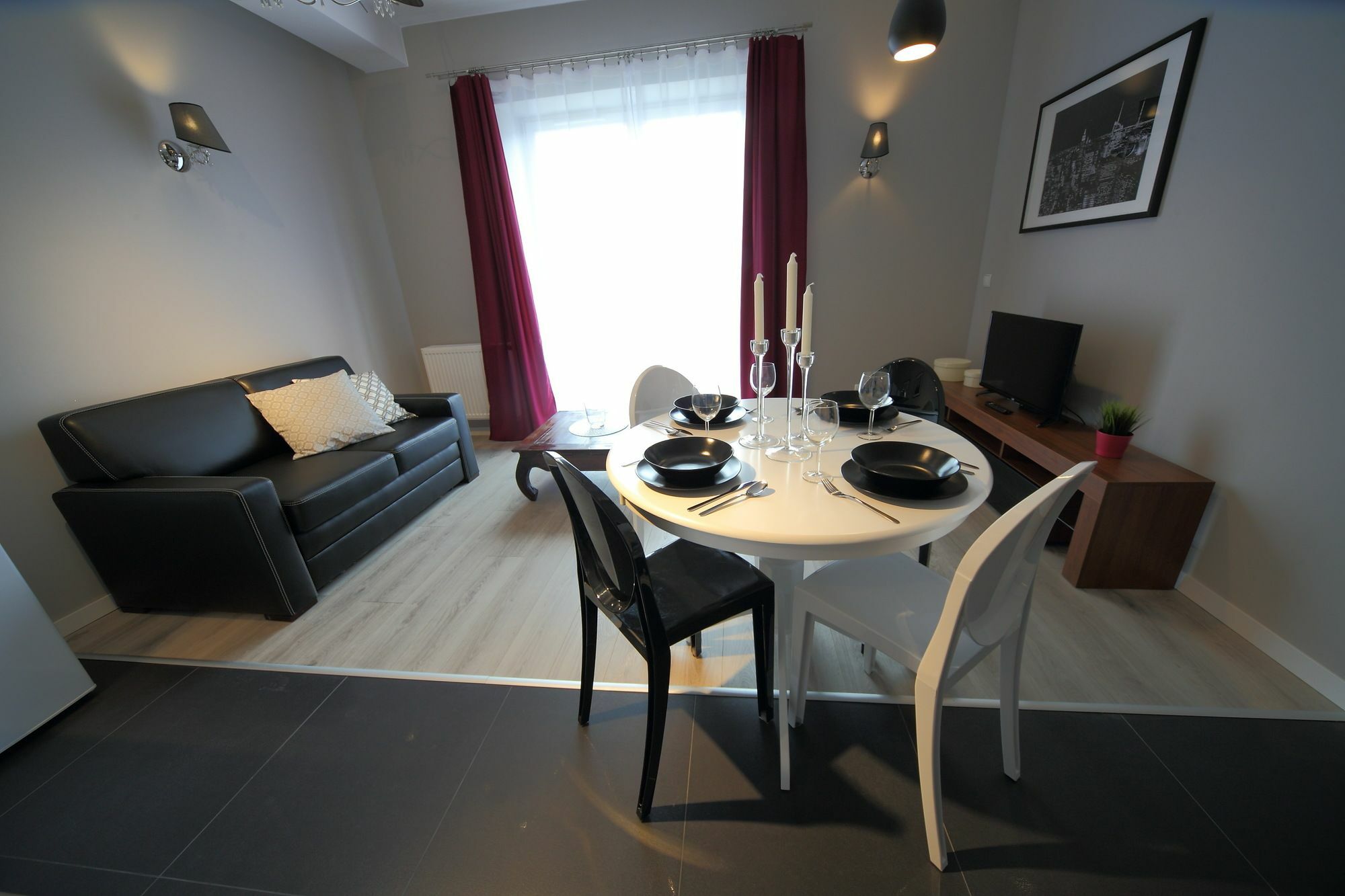 Friendhouse -train Station Apartment