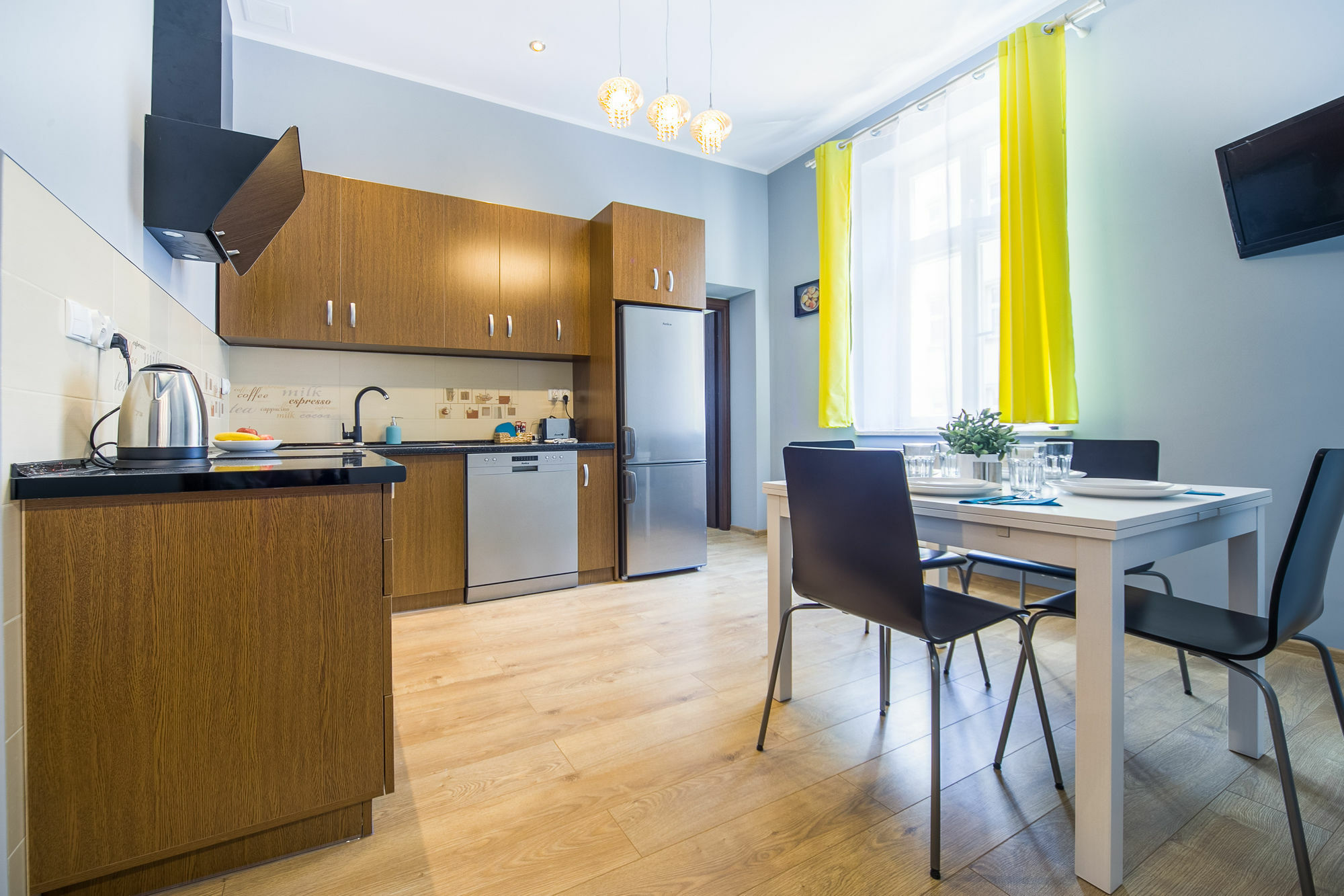 Friendhouse -train Station Apartment *