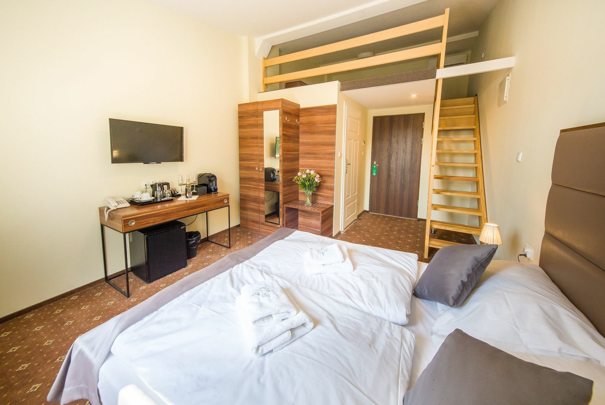 Aparthotel Old Town 3*